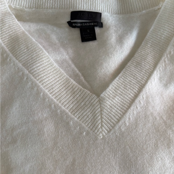 J. Crew 100% Cashmere V-Neck Sweater in Snow White - Picture 4 of 7